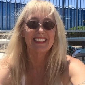 Meet your Posher, Joni